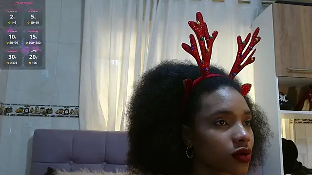 Snapshot of sara_williams01 chatting on 12-16-25, 01:27 sara williams01 online show from 12-16-25, 01:27