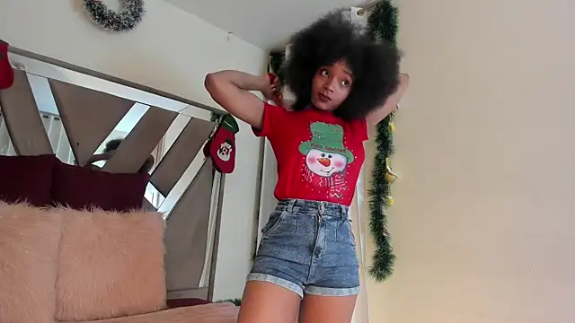 Snapshot of sara_williams01 chatting on 12-22-25, 01:41 sara williams01 online show from 12-22-25, 01:41