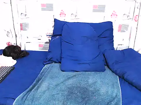 Snapshot of Honeybumsx32 chatting on 03-02-25, 05:33 Honeybumsx32 online show from 03-02-25, 05:33