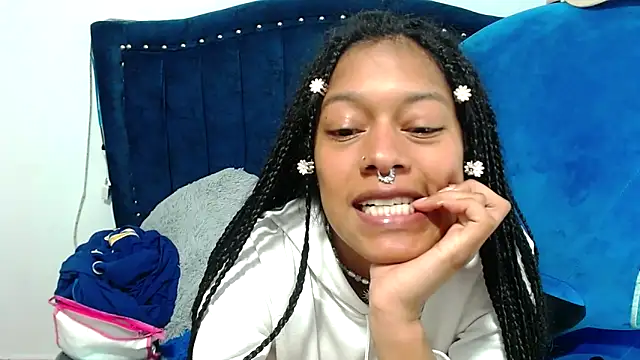 Snapshot of amathistalx chatting on 03-19-25, 12:04 amathistalx online show from 03-19-25, 12:04