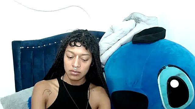 Snapshot of amathistalx chatting on 03-21-25, 12:07 amathistalx online show from 03-21-25, 12:07
