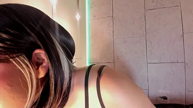 Snapshot of anastasia_jhons chatting on 03-01-26, 04:03 anastasia jhons online show from 03-01-26, 04:03