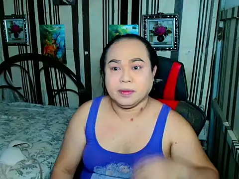 Snapshot of Reginex chatting on 07-24-26, 07:23 Reginex online show from 07-24-26, 07:23