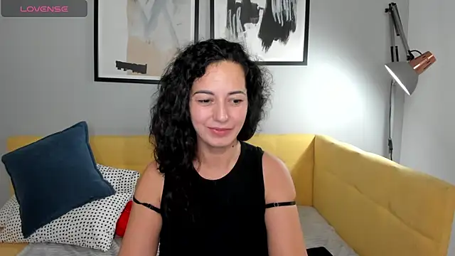 Linda Insatiable online show from 02-24-25, 05:00