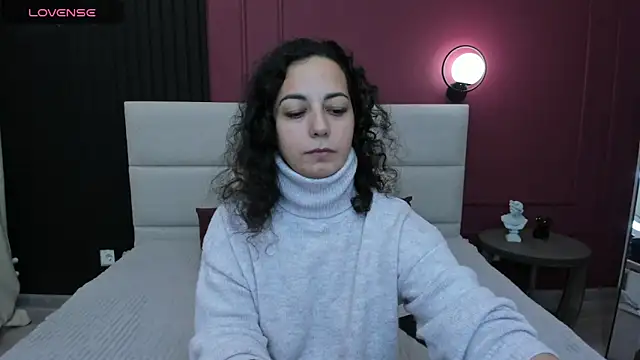 Linda Insatiable online show from 09-29-25, 01:22