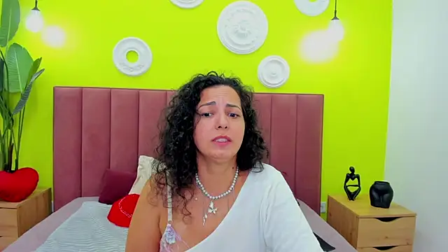 Linda Insatiable online show from 06-11-26, 02:53