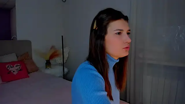 Laura Leee online show from 02-09-25, 06:22