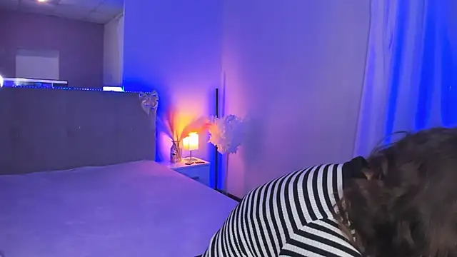 Laura Leee online show from 05-07-26, 05:02
