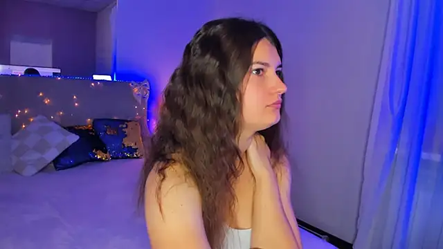 Laura Leee online show from 06-07-26, 05:33