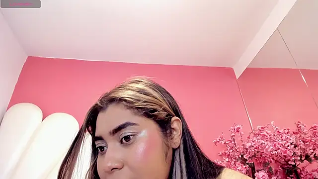 Snapshot of Genesis_Sanders chatting on 01-10-25, 06:31 Genesis Sanders online show from 01-10-25, 06:31