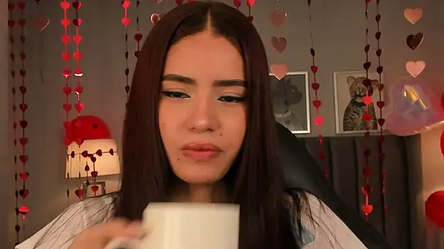 Madie  collins online show from 02-12-25, 11:40