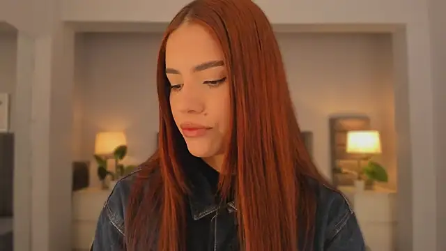 Madie  collins online show from 09-28-25, 09:47