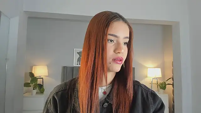 Madie  collins online show from 11-04-25, 11:31