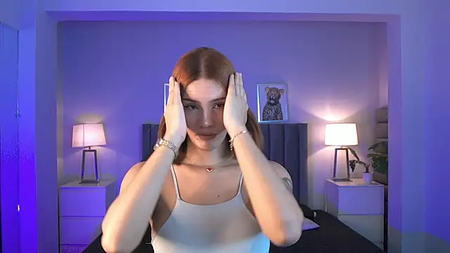 Madie  collins online show from 05-11-26, 12:00