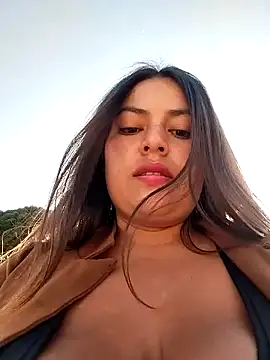 Snapshot of DULCE__26 chatting on 02-15-25, 01:05 DULCE 26 online show from 02-15-25, 01:05