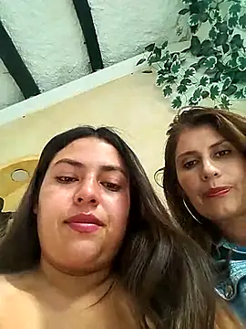 Snapshot of DULCE__26 chatting on 02-19-25, 08:52 DULCE 26 online show from 02-19-25, 08:52