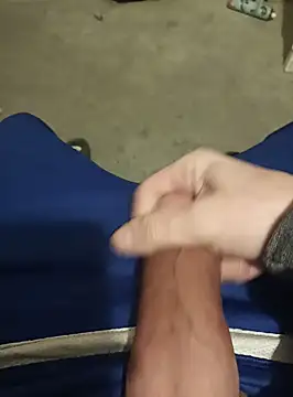 Snapshot of casper0303 chatting on 01-19-25, 01:53 casper0303 online show from 01-19-25, 01:53