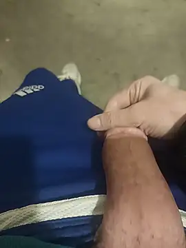 Snapshot of casper0303 chatting on 02-09-25, 10:11 casper0303 online show from 02-09-25, 10:11