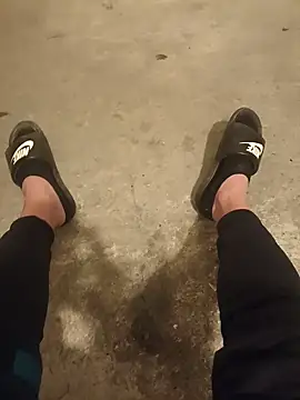 Snapshot of casper0303 chatting on 02-20-25, 08:14 casper0303 online show from 02-20-25, 08:14