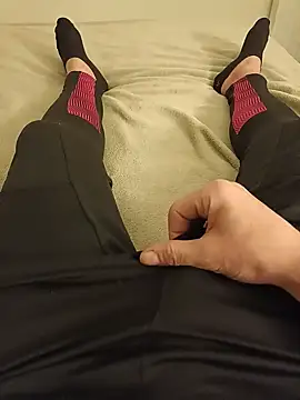 Snapshot of casper0303 chatting on 02-21-25, 10:15 casper0303 online show from 02-21-25, 10:15