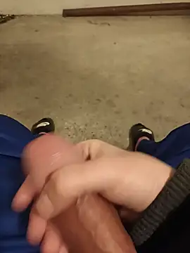 Snapshot of casper0303 chatting on 03-02-25, 02:19 casper0303 online show from 03-02-25, 02:19