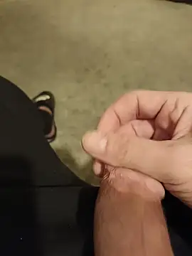 Snapshot of casper0303 chatting on 03-02-25, 04:32 casper0303 online show from 03-02-25, 04:32