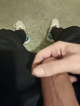 Snapshot of casper0303 chatting on 03-08-25, 10:02 casper0303 online show from 03-08-25, 10:02