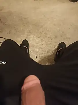 Snapshot of casper0303 chatting on 03-22-25, 03:09 casper0303 online show from 03-22-25, 03:09