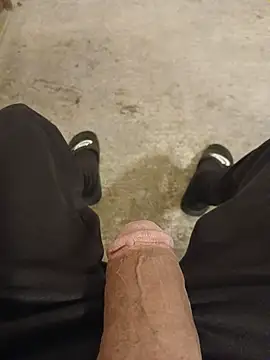 Snapshot of casper0303 chatting on 09-14-25, 09:30 casper0303 online show from 09-14-25, 09:30