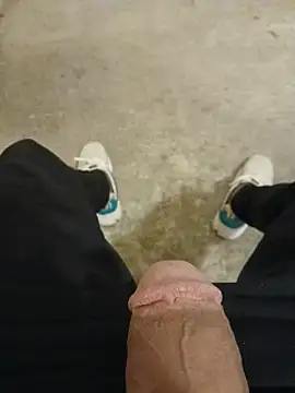 Snapshot of casper0303 chatting on 09-19-25, 09:26 casper0303 online show from 09-19-25, 09:26