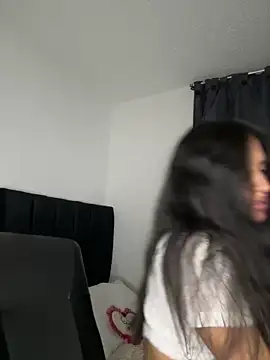 Dulceeany online show from 01-21-25, 03:59