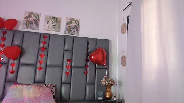 Snapshot of sophiaFoster4u chatting on 03-03-25, 02:26 sophiaFoster4u online show from 03-03-25, 02:26
