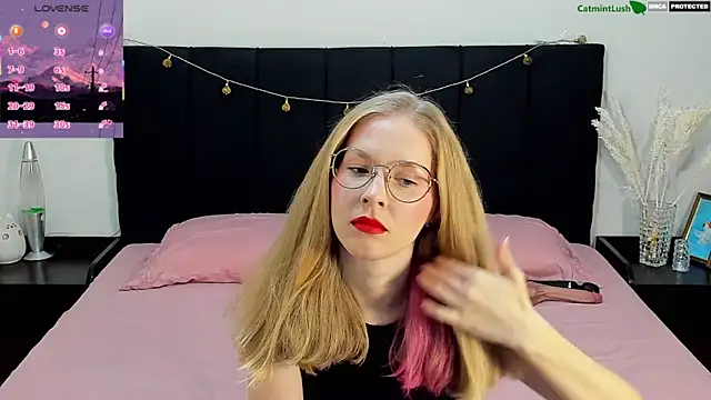 CatmintLush online show from 06-17-26, 11:38