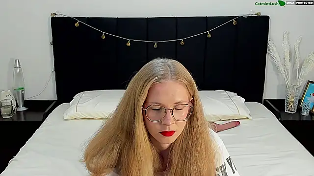 CatmintLush online show from 06-24-26, 11:37
