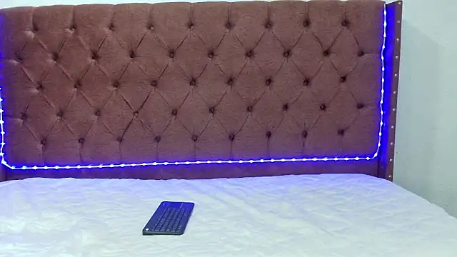 Snapshot of jony_honey chatting on 03-13-25, 01:40 jony honey online show from 03-13-25, 01:40