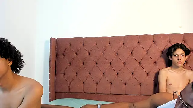 Snapshot of jony_honey chatting on 10-01-25, 01:17 jony honey online show from 10-01-25, 01:17