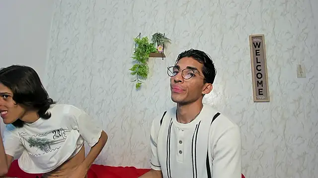 Snapshot of jony_honey chatting on 02-24-26, 12:03 jony honey online show from 02-24-26, 12:03