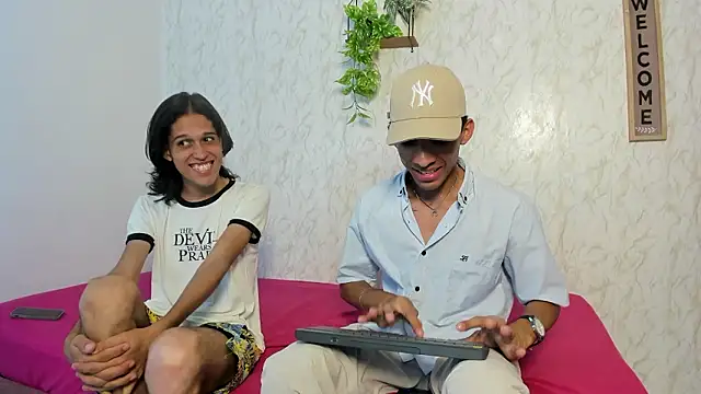 Snapshot of jony_honey chatting on 03-02-26, 12:01 jony honey online show from 03-02-26, 12:01