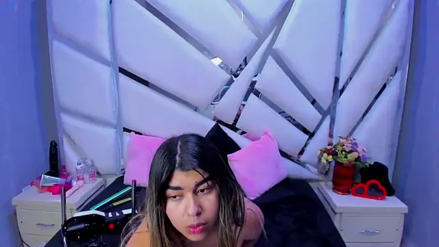 NahomiConnor  online show from 09-26-25, 01:26