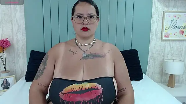 KarllaWalker online show from 02-03-25, 12:47