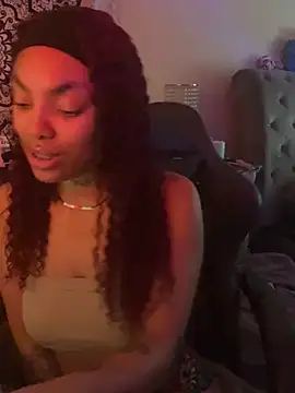 butterflybootyy online show from 12-13-24, 02:16