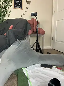 butterflybootyy online show from 12-14-24, 07:29