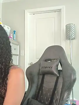 butterflybootyy online show from 05-21-26, 05:09