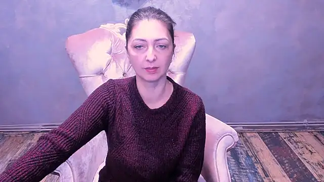 DivinSandra online show from 03-18-26, 05:43