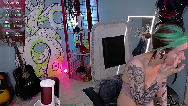 Snapshot of Cumpotik_Eve chatting on 02-17-26, 04:20 Cumpotik Eve online show from 02-17-26, 04:20