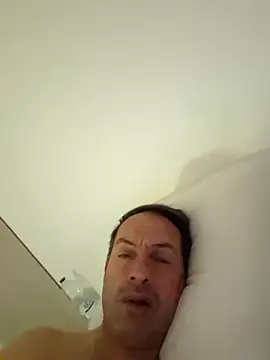 Snapshot of bagoulo chatting on 10-17-25, 03:10 bagoulo online show from 10-17-25, 03:10