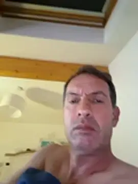 Snapshot of bagoulo chatting on 05-17-26, 07:10 bagoulo online show from 05-17-26, 07:10