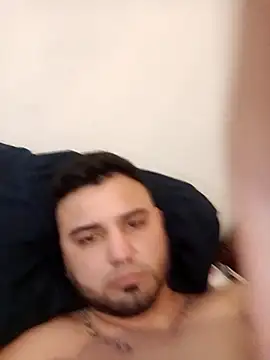 Snapshot of SINUECASTILLO chatting on 12-10-24, 06:17 SINUECASTILLO online show from 12-10-24, 06:17