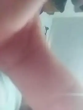 Snapshot of SINUECASTILLO chatting on 12-23-24, 05:17 SINUECASTILLO online show from 12-23-24, 05:17