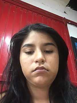 Snapshot of SINUECASTILLO chatting on 03-05-25, 01:10 SINUECASTILLO online show from 03-05-25, 01:10